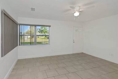 Main picture of 5148 1st Ave S