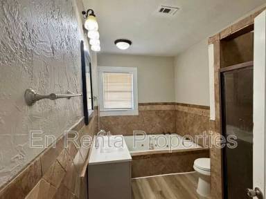 Main picture of 1925 Saint Louis Ave