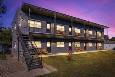 Main picture of 4149 Wayne St