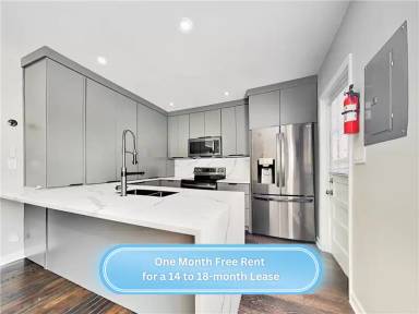 Main picture of 425 Lindbergh Dr NE