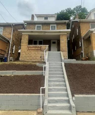 Main picture of 1435 Brookline Blvd