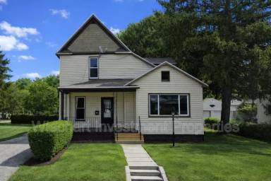 Main picture of 714 N Metcalf St