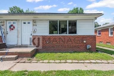 Main picture of 2390 Ackley Ave