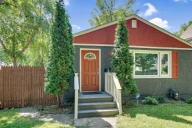 Main picture of 996 Fremont Ave