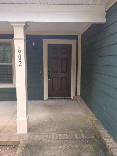 Main picture of 602 E Hampton St