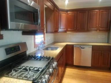 Main picture of 162 Walnut St