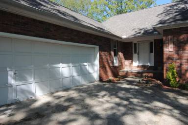 Main picture of 310 Alanbrook Ave