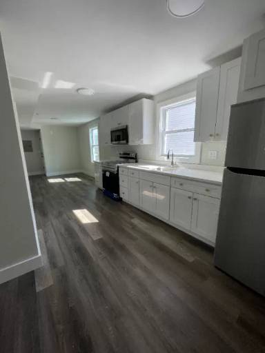 Main picture of 189 E Merrimack St