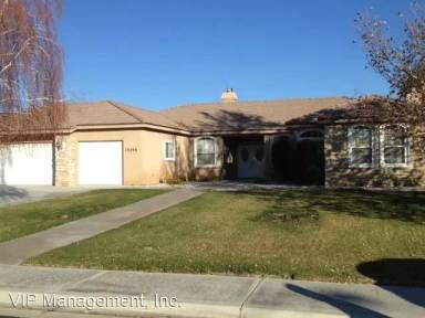 Main picture of 19246 Estancia Way