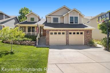 Main picture of 9765 Spring Hill St