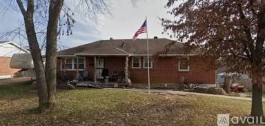 Main picture of 109 Easy St