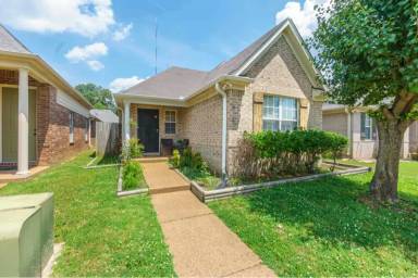 Main picture of 7200 Tivoli Ln
