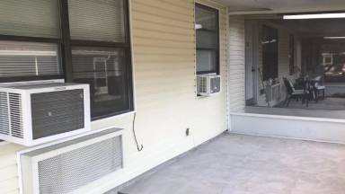 Main picture of 4073 E Michigan St