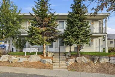 Main picture of 547 E Fairview Ave