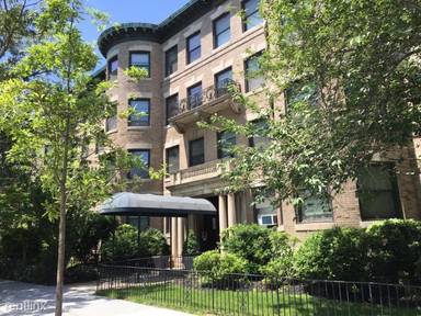 Main picture of 1100 Beacon St