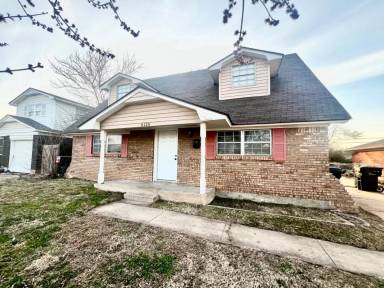 Main picture of 6125 S Drexel Ave