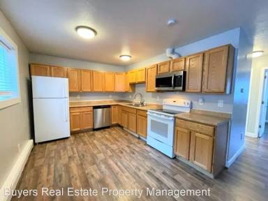 Main picture of 544 N Park St
