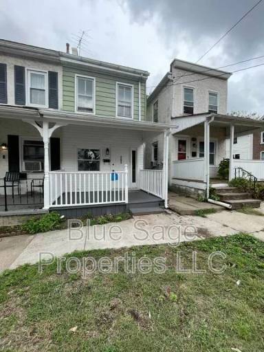 Main picture of 865 South St