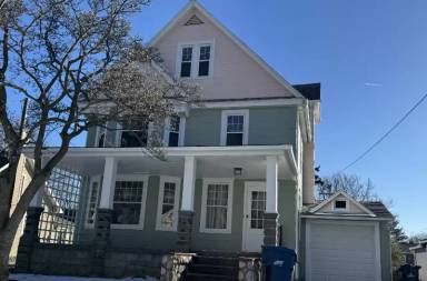 Main picture of 5821 South St