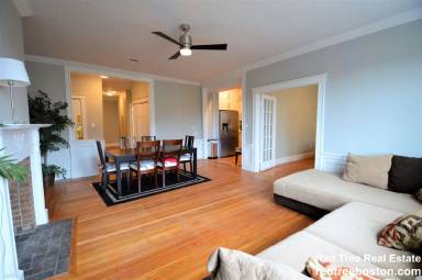 Main picture of 1657 Commonwealth Ave