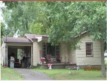 Main picture of 305 W Mayfield