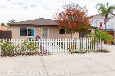Main picture of 3721 Harris St