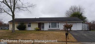 Main picture of 1922 Michael Rd