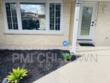 Main picture of 1004 E Callero Cir