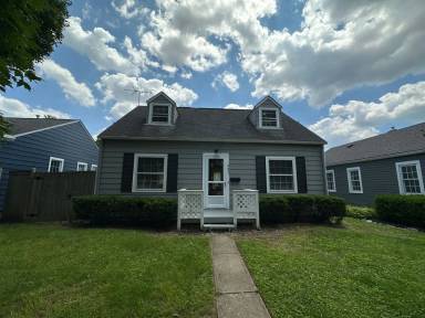 Main picture of 451 E Jeffrey Pl