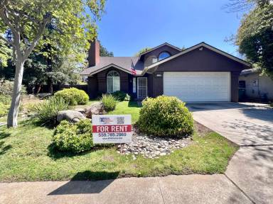 Main picture of 1943 E Brandon Ln