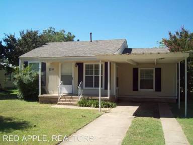 Main picture of 2218 Palm St