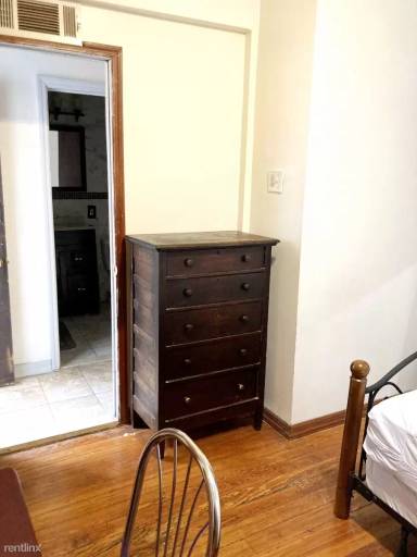 Main picture of 267 Covert St
