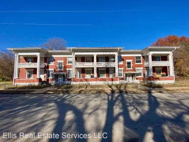 Main picture of 2712 E 26th St
