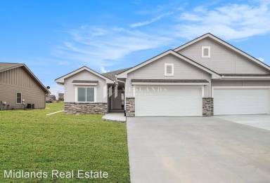 Main picture of 12312 N 149th Cir