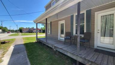 Main picture of 3553 Lawrenceburg Rd