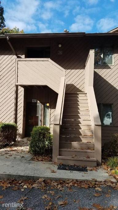 Main picture of 305 Piney Mountain Dr