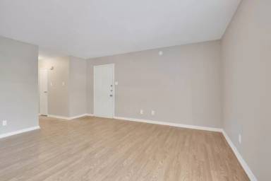 Main picture of 1300 Baker Ave