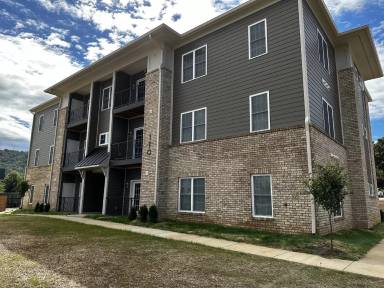 Main picture of 120 Moss Mountain Ln
