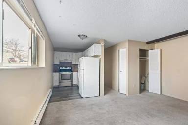 Main picture of 791 W Prentice Avenue - 104