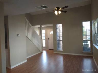 Main picture of 7512 Oak Chase