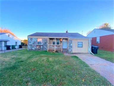 Main picture of 3120 S Woodward Ave