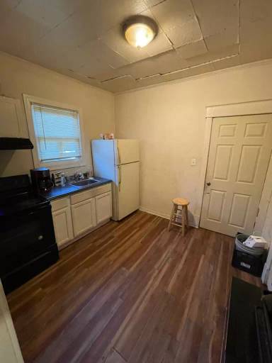 Main picture of 705 Quarry St