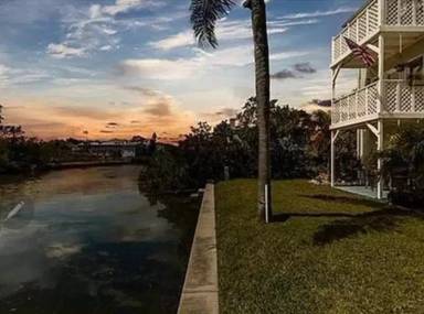 Main picture of 637 Garland Cir