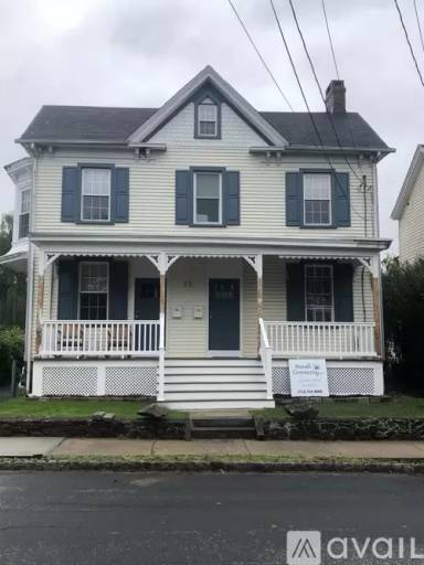 Main picture of 23 Church St