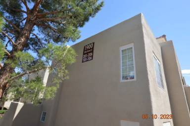 Main picture of 1900 Villa Palms Ct