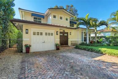 Main picture of 6910 Talavera St