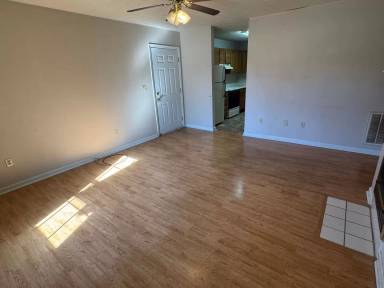 Main picture of 682 Blackberry Ln