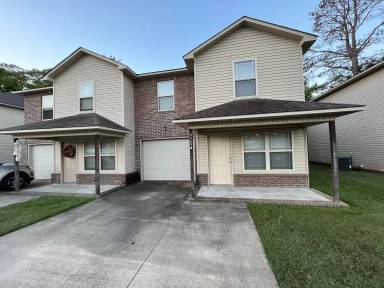 Main picture of 2405 Dora Rd