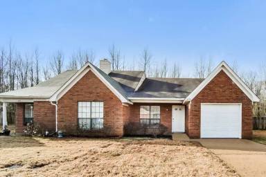 Main picture of 275 Garden Walk S