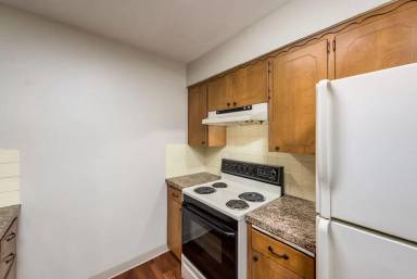 Main picture of 12806 SE 20th Ave